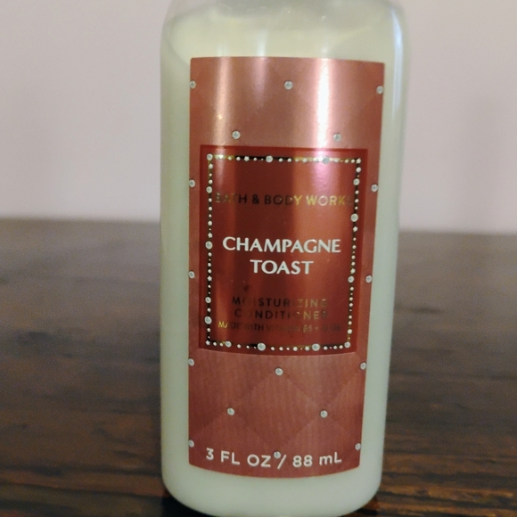 Champagne Toast NWT - Picture 7 of 8